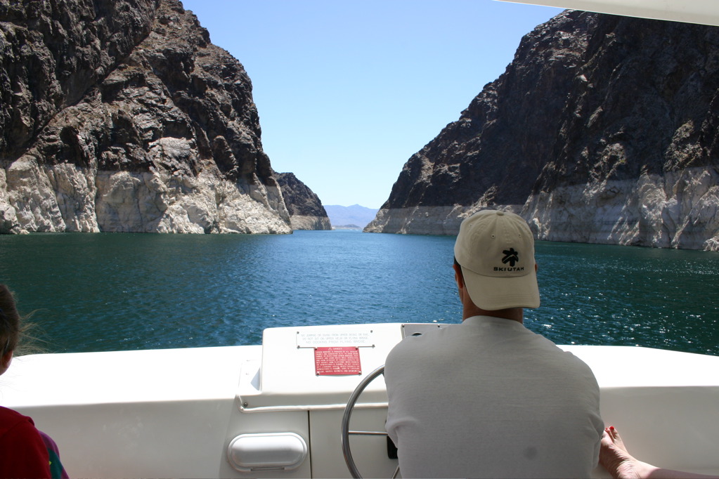 Family Vacation: House Boat on Lake Mead