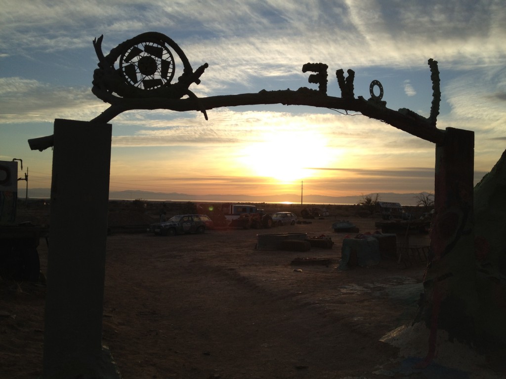 Salvation Mountain, Love Sign