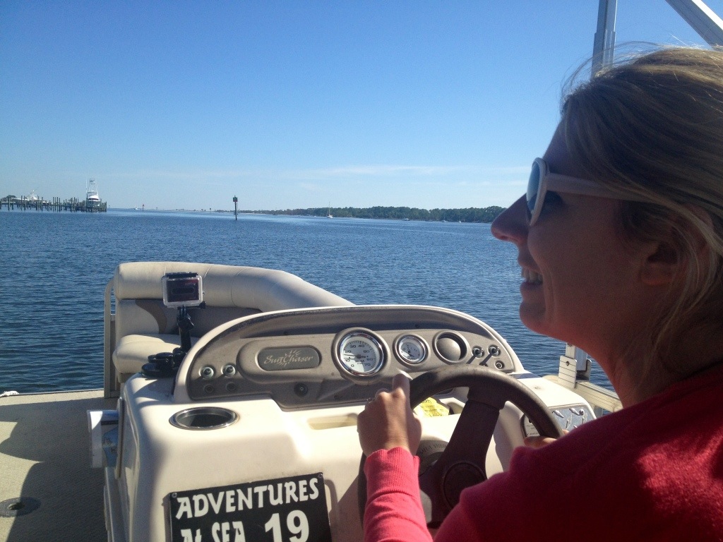 Rent a Pontoon Boat to Shell Island - Vagabond3