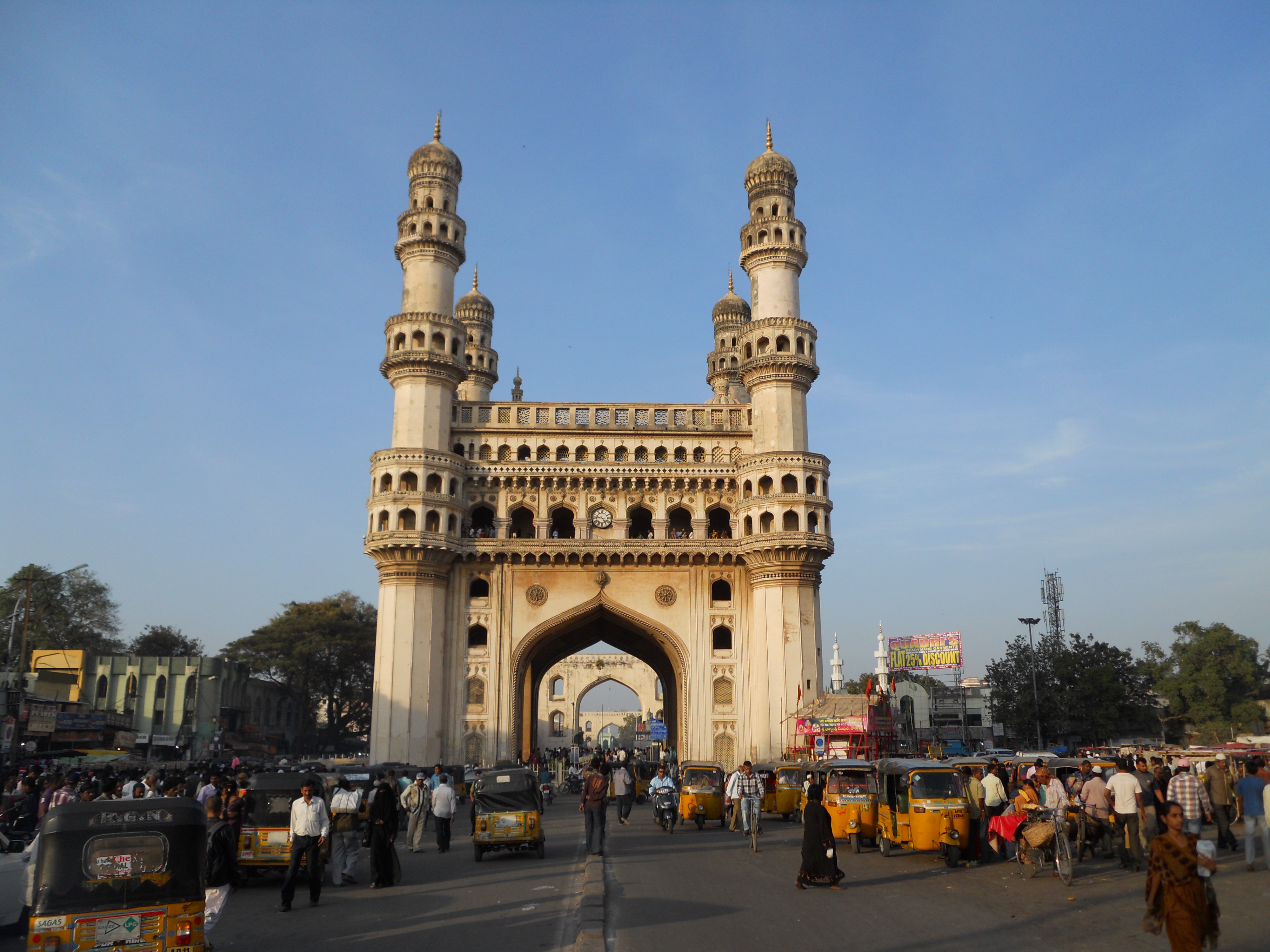 Monuments and Palaces in Hyderabad - Vagabond3 World Travel Blog